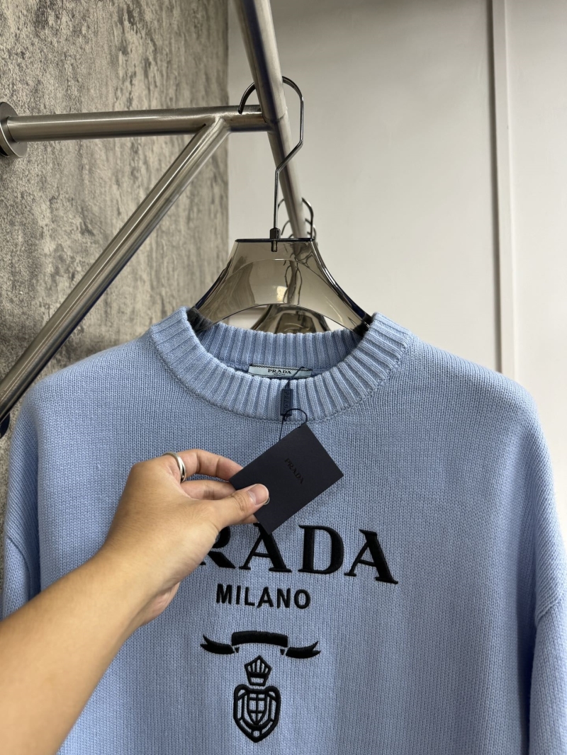 Pra*a sweater